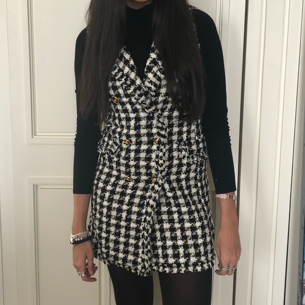 Zara sleeveless houndstooth mini dress size small